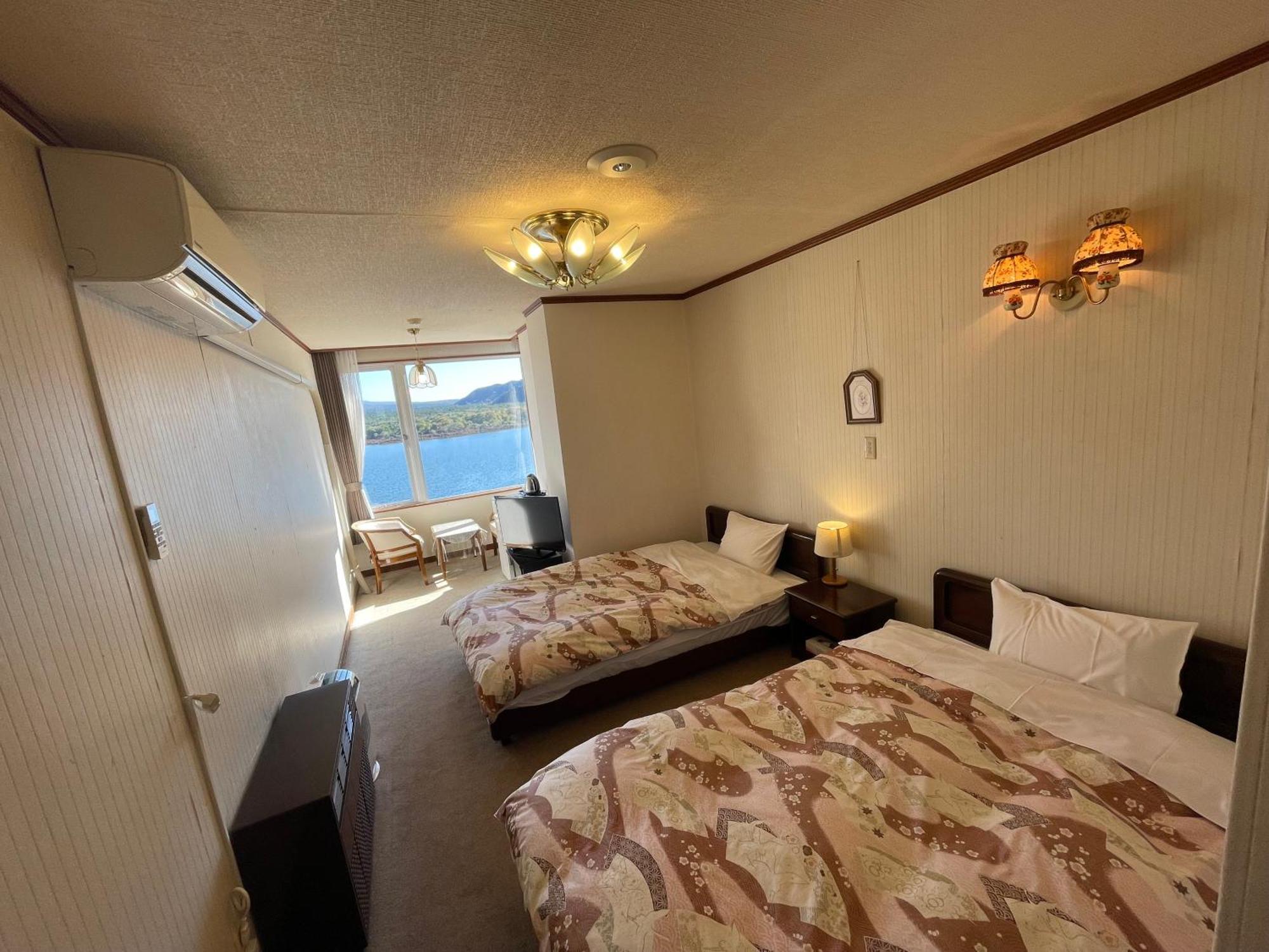 Shoji Lake Hotel Fujikawaguchiko Bagian luar foto